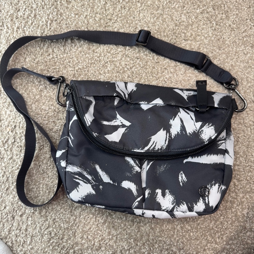 Lululemon Crossbody